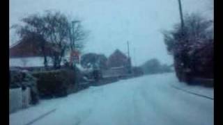 preview picture of video '21st Feb 2010 Garforth Snow Drive'