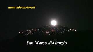 preview picture of video 'Luna a san Marco.mpg'