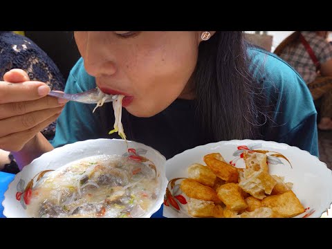 $0.75 For A Bowl Of Pork Organ Porridge - Delicious Breakfast @ Boeng Trabaek Market - Phnom Penh