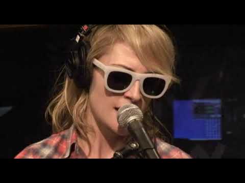 Metric - Help I'm Alive acoustic at KROQ