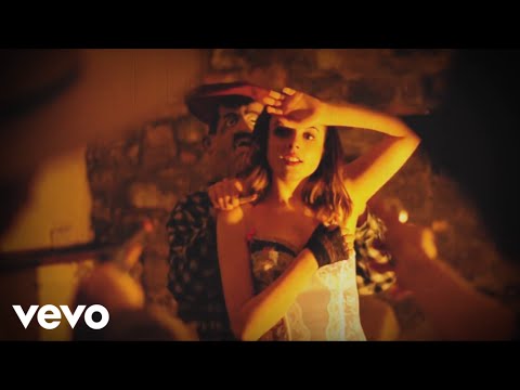 Between Mockingbirds - Queen G