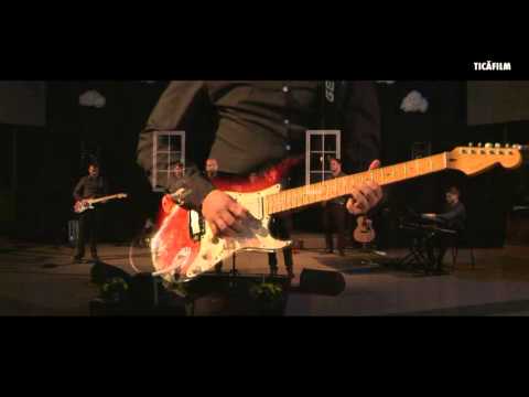 E langa tine iar - Geneza