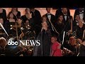 The moment Aretha Franklin stepped in for Pavarotti