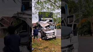 Download lagu sibila pingsan liat kecelakaan #shorts #minivlog #comedy #sidoii mp3