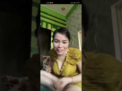 Live tante putri toge tumpe-tumpe.