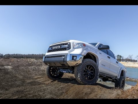 2014 Toyota Tundra Skyjacker 6\" Lift W/35-inch Nitto Ridge Grapplers