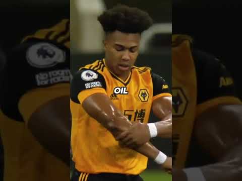 When Cucurella humbled Adama Traore and hit the gym during the game. 💀🤣 Bro had no chill. 😭