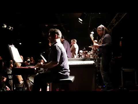 Citrus sun with bluey incognito and valerie etienne jamiroquai 6.2.19 new morning paris full concert