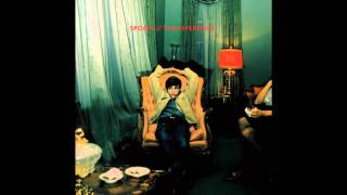Spoon - Trouble Comes Running