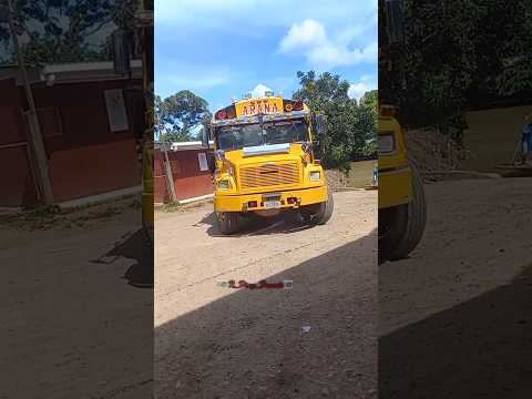 Transporte Arana saliendo de boca de sabalo Río San Juan Nicaragua #buses #automobile #nicaragua