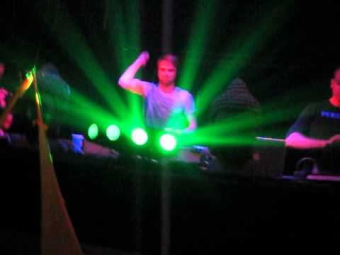 SynSUN Live (A-Team Vs CPU - Born Too High (Remix)) @ Oblivion Party, Antwerp 2012