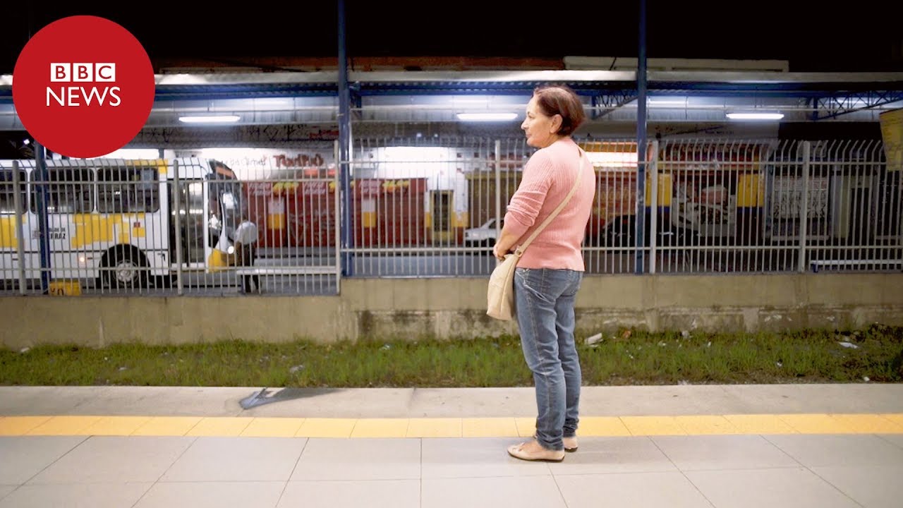 Os trabalhadores que passam até um terço do dia no transporte público