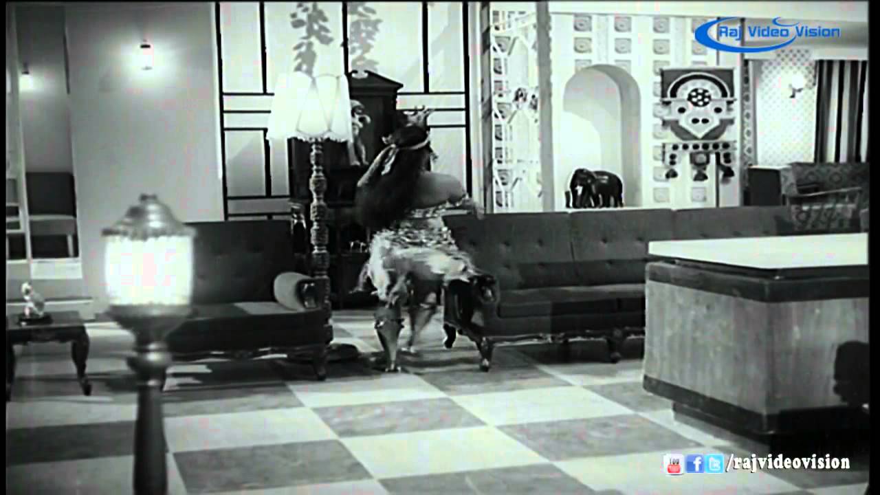 En Kaiyil Irupathu Song Lyrics | Mangudi Minor | P. Susheela