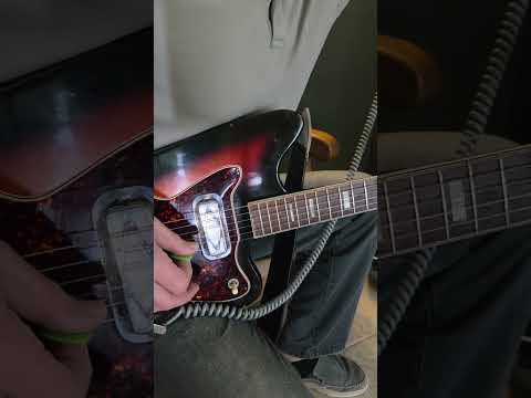 1960s Silvertone 1478 Silhouette with original Chip Case image 14