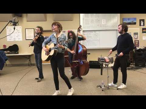 Molly Tuttle in Sisters at the Americana Class at Sisters High School