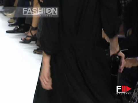"Givenchy" Spring Summer 2002 Paris 3 of 3 pret a porter women by FashionChannel