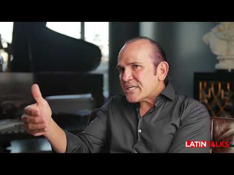Hispanic motivational speaker teaching success