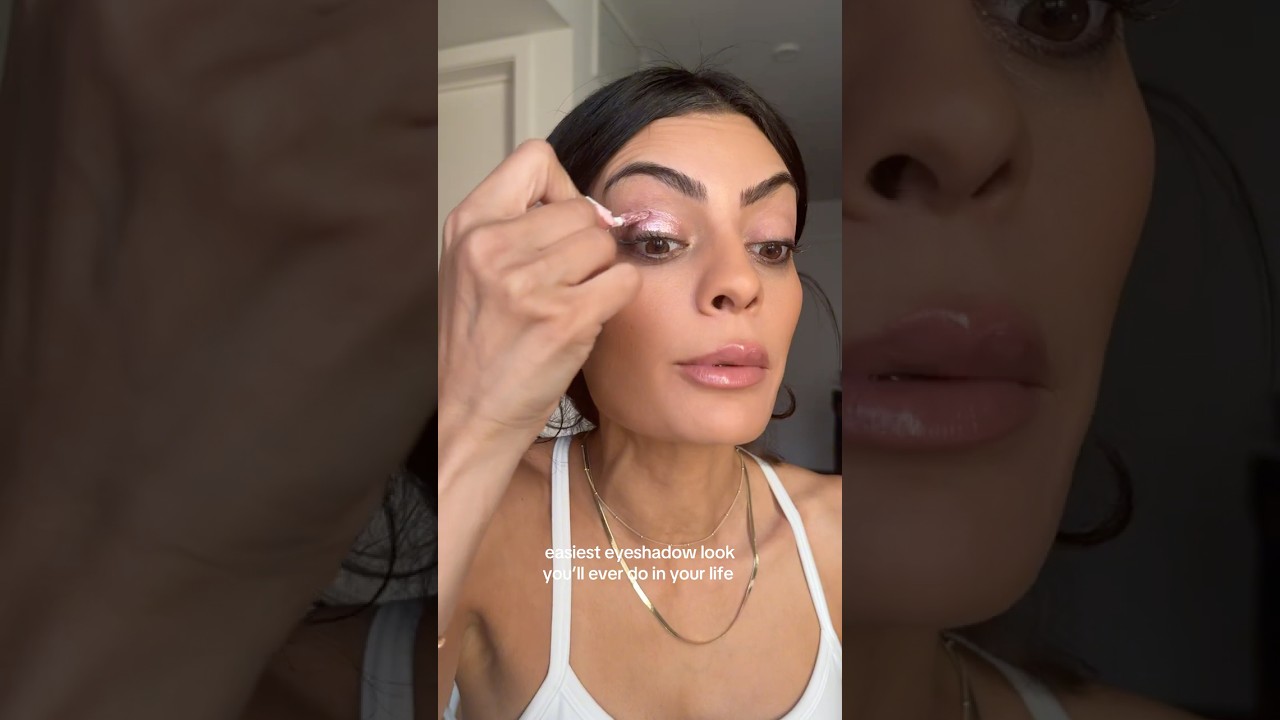 EASIEST EYESHADOW TUTORIAL IN THE WORLD