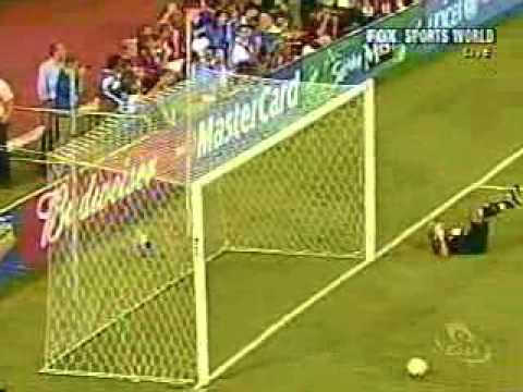 Ruud van Nistelrooy vs. Juventus