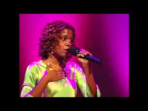 Nívea Soares Cada Dia Mais e Mais