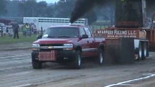 preview picture of video 'Tomac's Duramax diesel truck pulling at Barry Co. Fair in Hastings, MI 7-17-08'