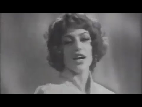 download lagu mp3 mp4 Corina Chiriac Barca Pe Valuri, download lagu Corina Chiriac Barca Pe Valuri gratis, unduh video klip Corina Chiriac Barca Pe Valuri