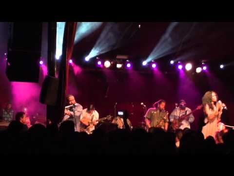 Roy Hargrove -Rh Factor-Feat- Renee Neufville "On The One"Live at Cabaret Sauvage-Paris 2011