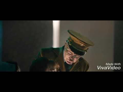 Sarah Palin lookalike get eaten alive by Reptilians (Iron Sky The coming race)