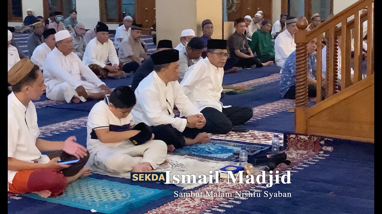Sekda Kota Gorontalo Sambut Malam Nishfu Syaban Dengan Doa dan Sholat Berjamaah
