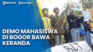 Sejumlah Mahasiswa di Bogor Gelar Aksi Tolak Kenaikan Harga BBM dengan Bawa Keranda