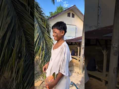 Ambil mbg pake baju gembell 🤣🤣