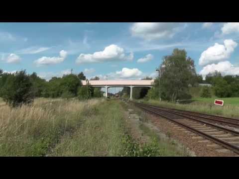 Ausfahrt von 225 099 (BBL 17) aus dem Bahnhof Straßgräbchen-Bernsdorf