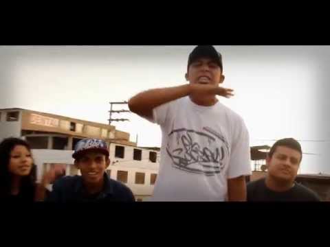 EL SOCREW - ESCÚCHENME VIDEOCLIP OFICIAL (MIMENTELOEXPRESA) - SANTOSBEATS