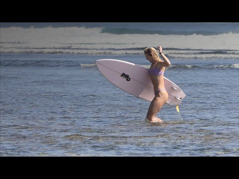 Uluwatu Teeming With Ladies