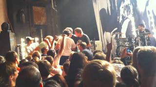 Against Me! Reinventing Axl Rose & Those Anarcho Punks Are Mysterious Live