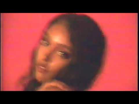 DWN2EARTH - VACATION (VIGNETTE)