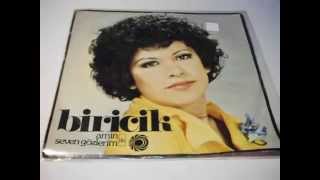 Download lagu biricik , mucize , yalan değil PLAK RECORD 7' mp3 Download lagu biricik , mucize , yalan değil PLAK RECORD 7' mp3