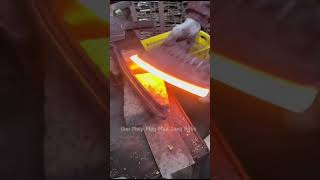 Download lagu old bone chopping machete mp3