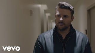 Chris Young - I'm Coming Over