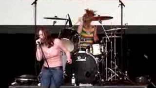 The Donnas - It`s On The Rocks (Live)
