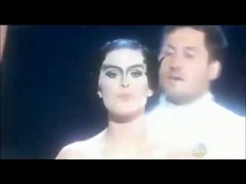Rumer Willis & Val Chmerkovskiy - Contemporary