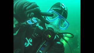 Diving with Gen Z be like