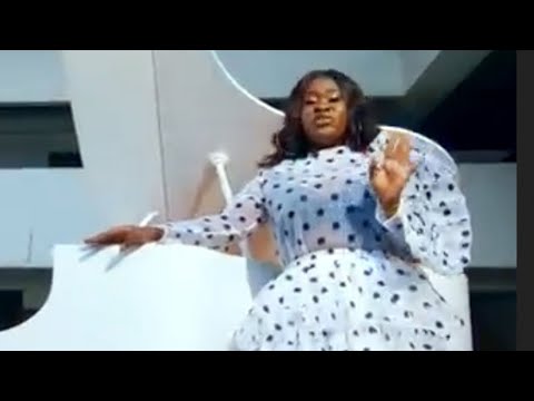 Sista Afia - Paper feat. Victor AD (Official Video)