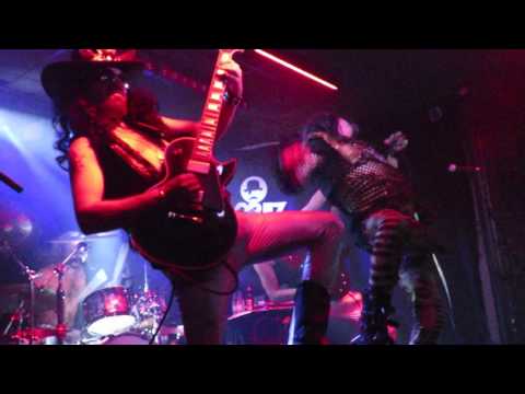 GIGATRON    -CATAPULTRASH- Directo en Zaragoza,26-5-2017