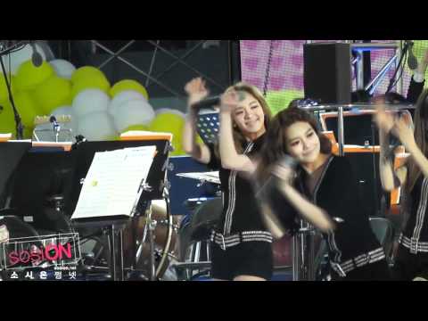 [Fancam] 11.05.14 Hyoyeon SNSD - Hoot, Gee
