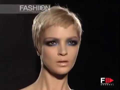 Versace Fashion show - Autumn Winter 2006/07 Milano 3 of 3 by Fashion Channel
