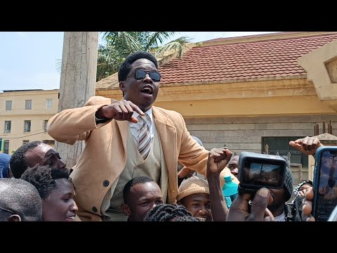 STANDTILL AS KASMUEL MACORE ARRIVES AT MILIMANI COURT FOR FREE MORARA KEBASO