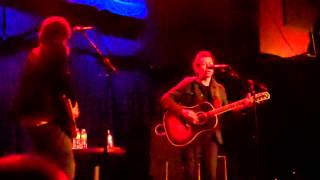 Alejandro Escovedo "Can't Make Me Run"