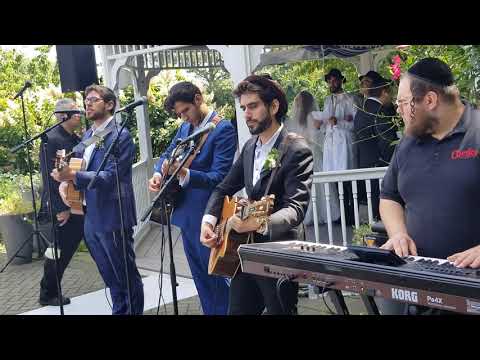 Carlebach style Chuppa Betzalel Levin and Pumpadisa