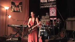 Astrid Chevallier - Drumming Song - 2011 07 08 - Nette Radio